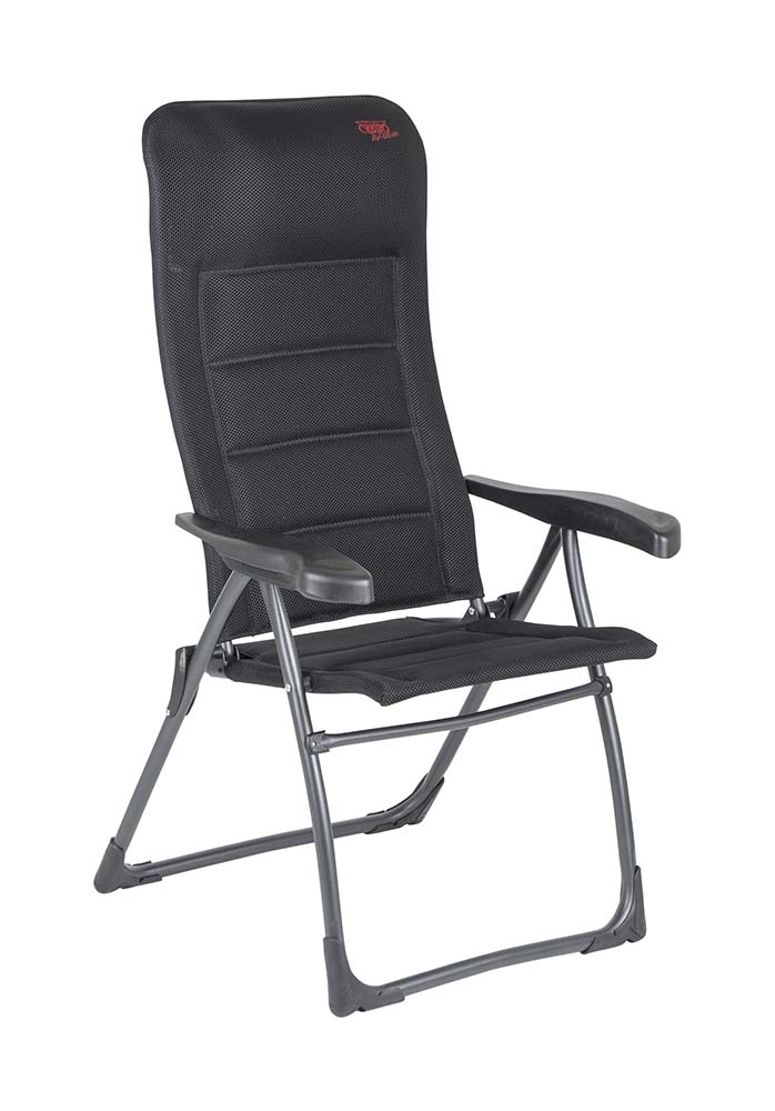 1148026 Een lichtgewicht en extra stevige standenstoel. Deze stoel biedt maximaal comfort door de in 7 standen verstelbare rugleuning en de gepolsterde 3D stof. De comfortabele vulling van deze stof is extra luchtdoorlatend en houdt door de open celstructuur geen vocht vast. Hierdoor is de stoel veel sneller droog dan stoelen met een traditionele schuimvulling. Daarnaast zijn zowel de rugleuning, de zitting en de armleggers ergonomisch gevormd. De stoel is voorzien van een geanodiseerd U-frame voor extra stabiliteit en stevigheid. Ingeklapt is deze stoel zeer compact en daardoor gemakkelijk mee te nemen.