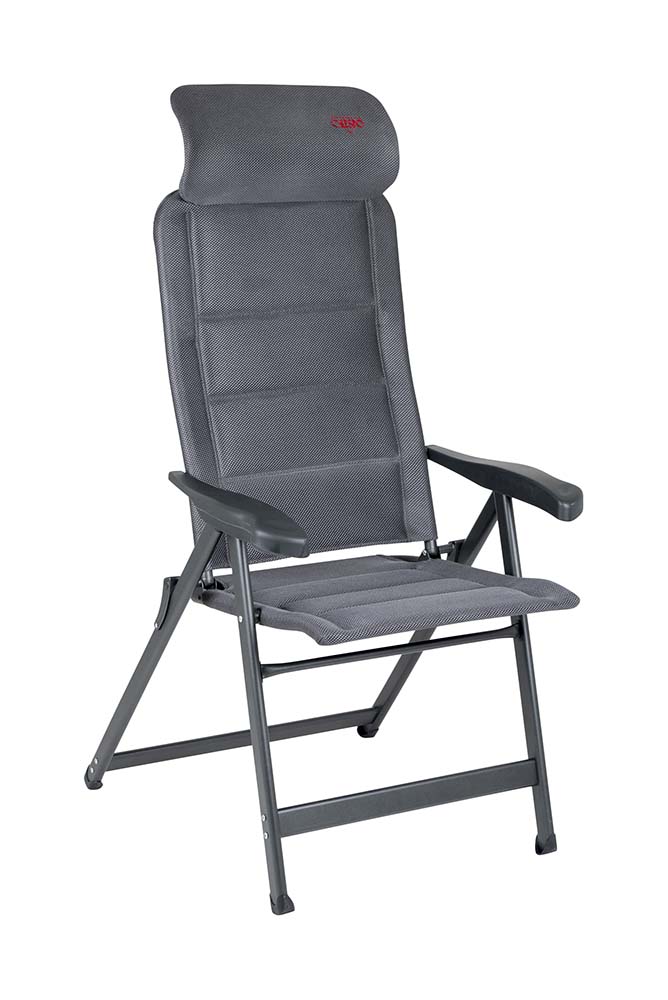 1149125 Een luxe en zeer comfortabele standenstoel met een extra lange rugleuning (94 cm). Uitermate geschikt voor langere mensen! Deze stoel biedt maximaal comfort door de in 7 standen verstelbare rugleuning. Zowel de rugleuning als de armleggers zijn ergonomisch gevormd. De stoel is voorzien van een geanodiseerd H-frame voor extra stabiliteit en stevigheid. De stoel is uitgerust met een gepolsterde 3D stof. De comfortabele vulling van deze stof is extra luchtdoorlatend en houdt door de open celstructuur geen vocht vast. Hierdoor is de stoel veel sneller droog dan stoelen met een traditionele schuimvulling.Door zijn unieke ontwerp is deze stoel zeer compact en daardoor gemakkelijk mee te nemen.