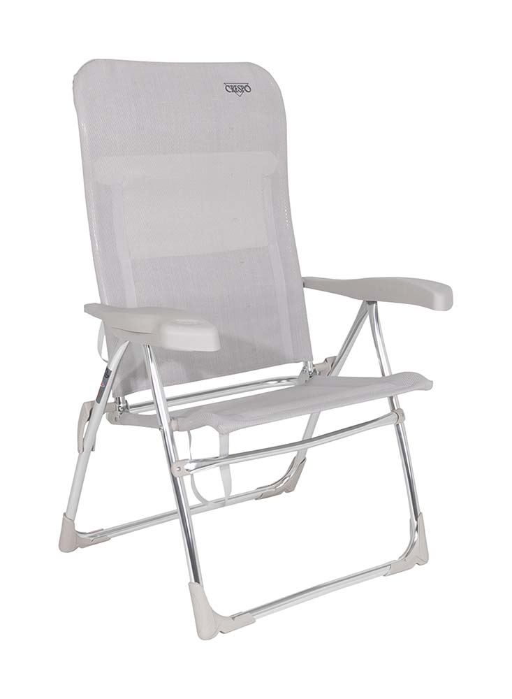 1149324 Een luxe en comfortabele strandstoel. Ideaal voor gebruik op het strand, voor de tent of voor onderweg. Deze stoel is verstelbaar in 7 standen. Daarnaast is deze strandstoel voorzien van comfortabele armleuningen. Deze stoel is zeer compact en mede door de draaglussen gemakkelijk mee te nemen.