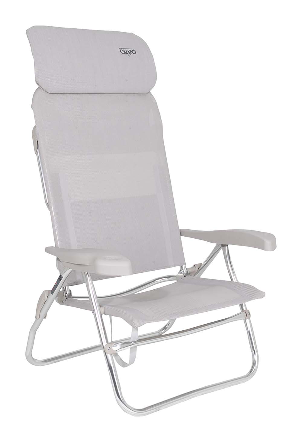 1149363 Een luxe strandstoel met een hogere zit en een verstelbare hoofdsteun. Ideaal voor gebruik op het strand, voor de tent of voor onderweg. Deze stoel is verstelbaar is 7 standen waarvan 1 stand volledig plat ligt. Hierbij steunt de gebogen bovenkant voor ondersteuning op de grond. Daarnaast is deze strandstoel voorzien van comfortabele armleuningen. Deze stoel is door de draaglussen en zijn lage gewicht gemakkelijk mee te nemen.