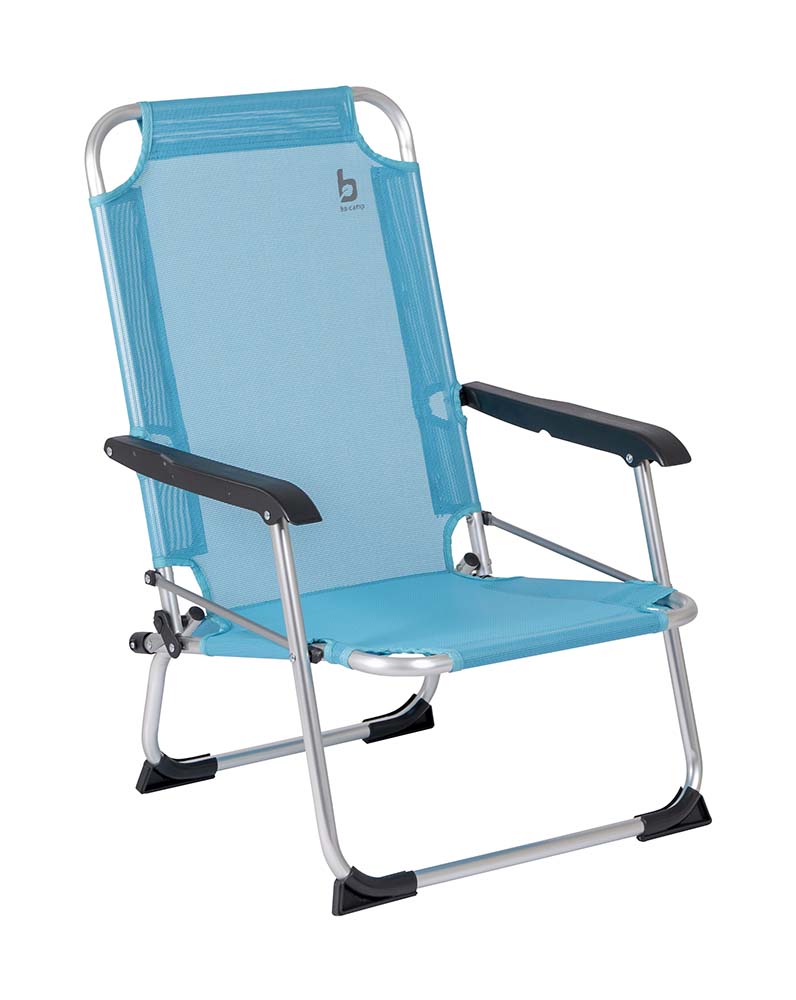 1211910 "Een zeer compacte strandstoel met een zomerse uitstraling. De klassieker met bewezen kwaliteit. Voorzien vane en sterke textilene bekleding en een lichtgewicht aluminium frame. Daarnaast is deze stoel voorzien van extra stabilisatoren en een 'safety-lock' tegen ongewenst inklappen. Compact mee te nemen."