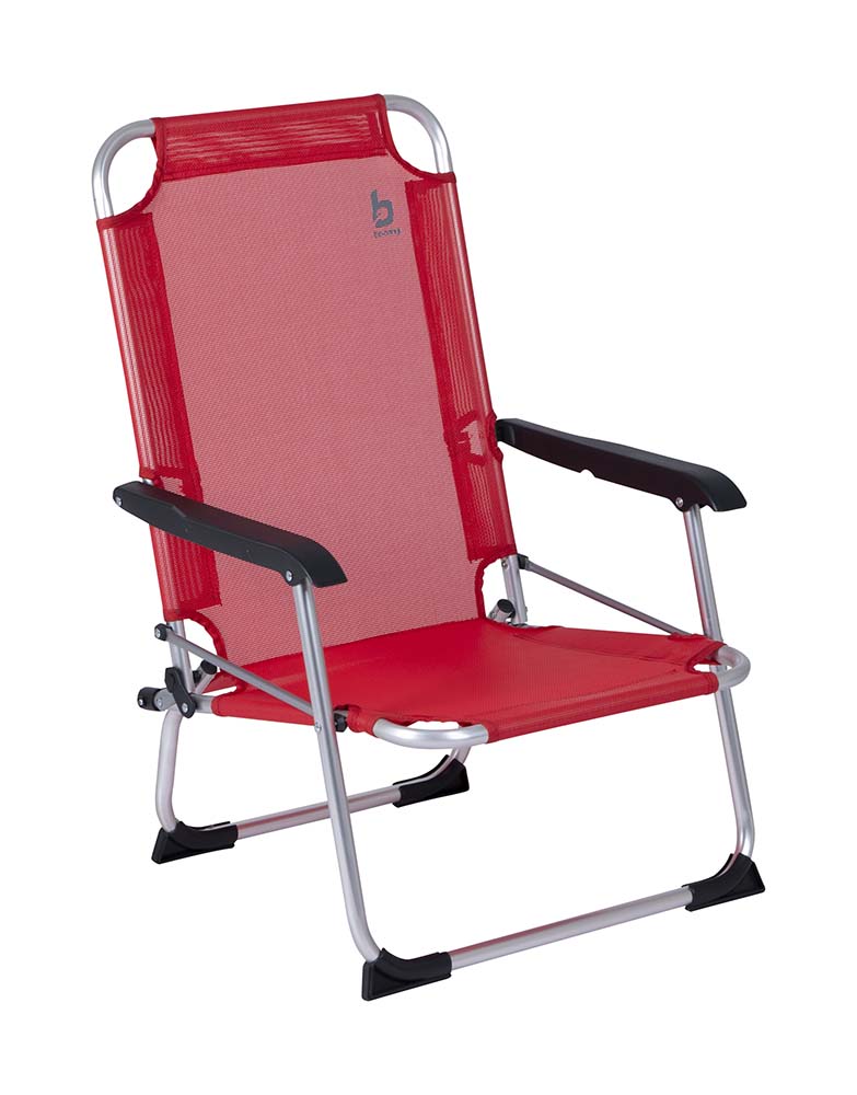 1211911 "Een zeer compacte strandstoel met een zomerse uitstraling. De klassieker met bewezen kwaliteit. Voorzien vane en sterke textilene bekleding en een lichtgewicht aluminium frame. Daarnaast is deze stoel voorzien van extra stabilisatoren en een 'safety-lock' tegen ongewenst inklappen. Compact mee te nemen."
