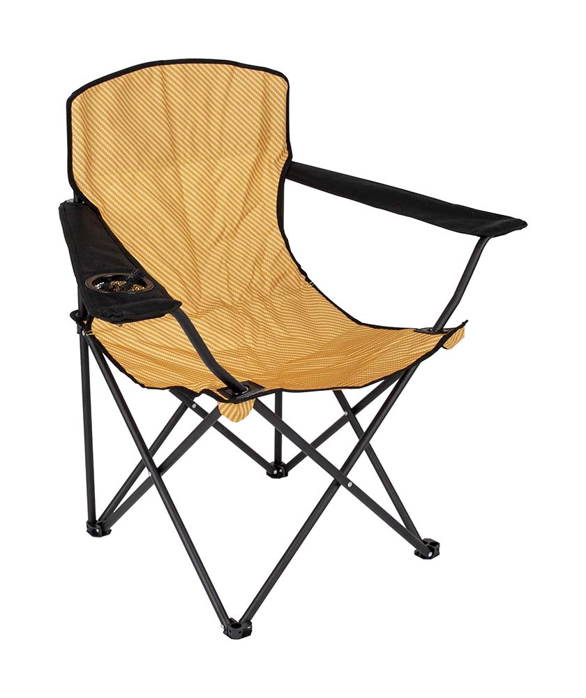 1267184 Een lichtgewicht opvouwbare stoel met industriële uitstraling. Deze vouwstoel beschikt over comfortabele armleggers met daarin een houder voor drinken. Zeer compact op te vouwen en te vervoeren in de meegeleverde draagtas. De stoel beschikt over een zwarte stalen frame met een 600 denier nylon zitting met carbon look.