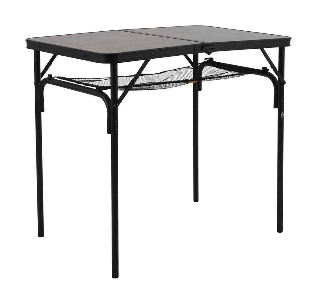 1404184 Een stijlvolle aluminium tafel met een industriële uitstraling en betonlook tafelblad. Door middel van stelschroeven zijn de tafelpoten af te stellen op een ongelijke ondergrond. Daarnaast is de tafel zeer compact als koffermodel op te bergen door de afneembare poten en een deelbaar blad. Bovendien is de tafel voorzien van een net onder het MDF tafelblad om spullen in op te bergen, en een handgreep waardoor de tafel gemakkelijk is mee te nemen. De tafel is in hoogte verstelbaar: 36/50/67/81 cm.