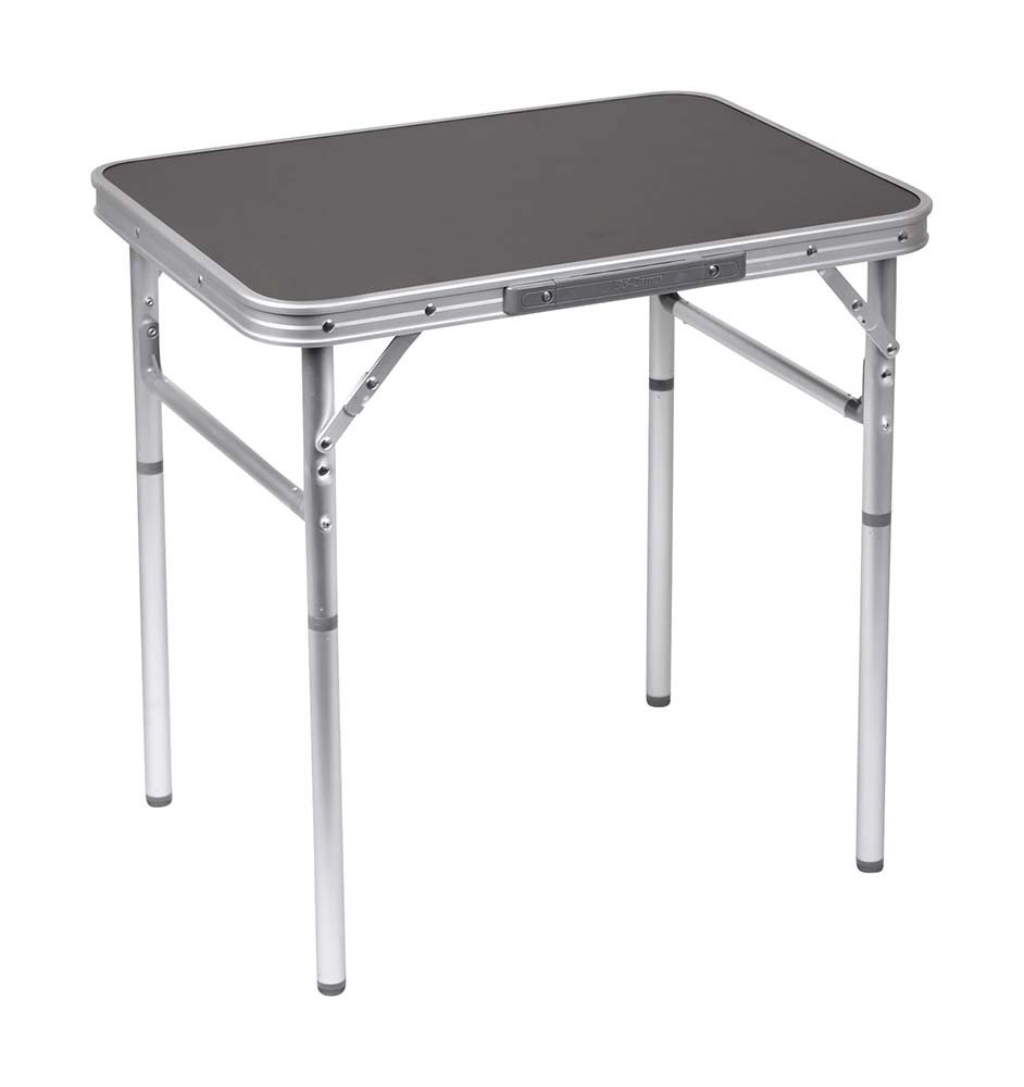 1404385 Een uiterst stabiele campingtafel. Deze tafel heeft afneembare poten en is hierdoor eenvoudig en compact in te klappen. Gemaakt van lichtgewicht aluminium. De poten zijn in hoogte verstelbaar (25/60 cm) en hebben stelschroeven voor de fijnafstelling. Ingeklapt (lxbxh): 60x45x3,5 centimeter.