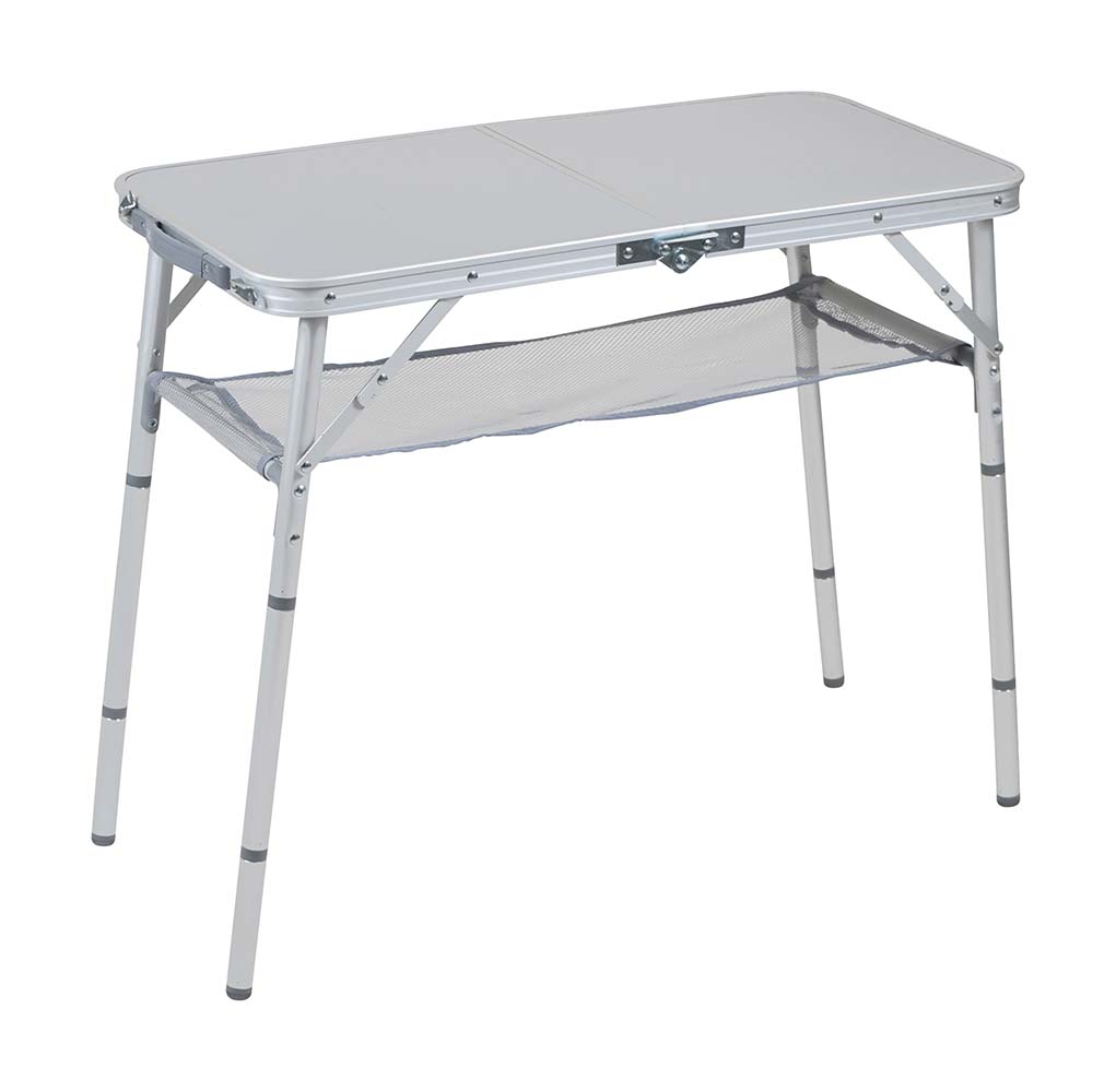 1404411 Een zeer stabiele campingtafel met een watervast en hittebestendig tafelblad. Deze tafel heeft afneembare poten en een deelbaar tafelblad. Hierdoor is de tafel eenvoudig op te vouwen tot koffermodel. Gemaakt van lichtgewicht aluminium met een watervast en hittebestendig tafelblad. De poten zijn in 4 verschillende hoogtes verstelbaar (30/44/54/68 cm) en hebben stelschroeven voor de fijnafstelling. Onder het tafelblad is een net bevestigd om spullen op te bergen. Ingeklapt (lxbxh): 40x40x7 centimeter.