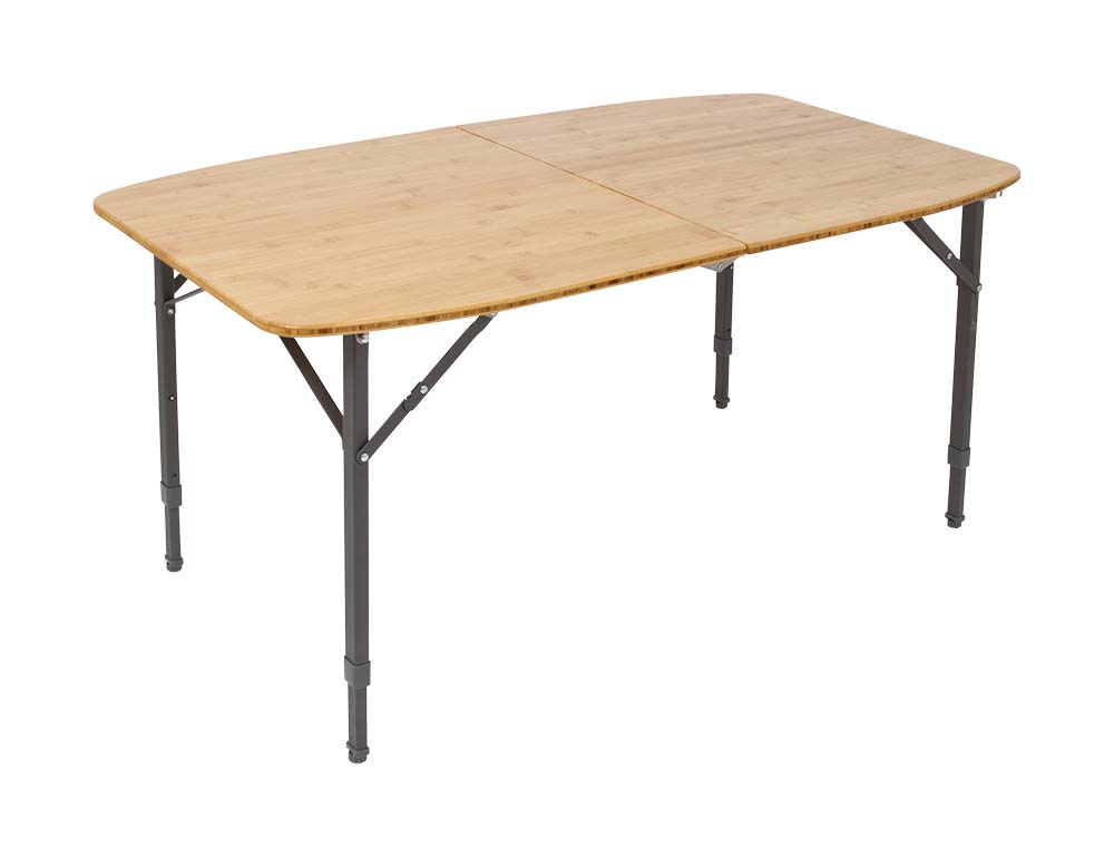 1404652 Een zeer luxe en stijlvolle ronde tafel. Deze watervaste tafel beschikt over een zeer stevig aluminium frame met een dik bamboe tafelblad. Heeft inklapbare poten en een deelbaar tafelblad waardoor deze gemakkelijk mee te nemen is. De Air-Craft aluminium tafelpoten zijn in 3 hoogtes verstelbaar (49/58/70). Wordt geleverd in een handige draagtas.