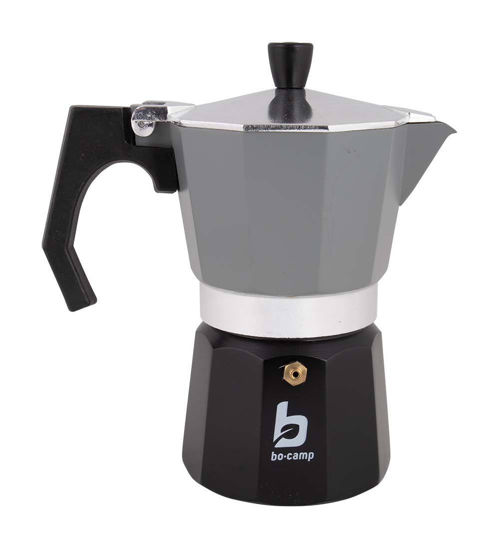 2200520 Een stevige aluminium koffiezetter. Deze eigentijdse espresso maker is goed voor 6 kopjes koffie. Met deze percolator kan er binnen enkele minuten een heerlijke kop koffie worden gezet. Vul het onderstel van deze espresso maker met water en daarboven in het houdertje komt het koffiepoeder. Wanneer het water aan de kook raakt, ontstaat er een heerlijke kop koffie.