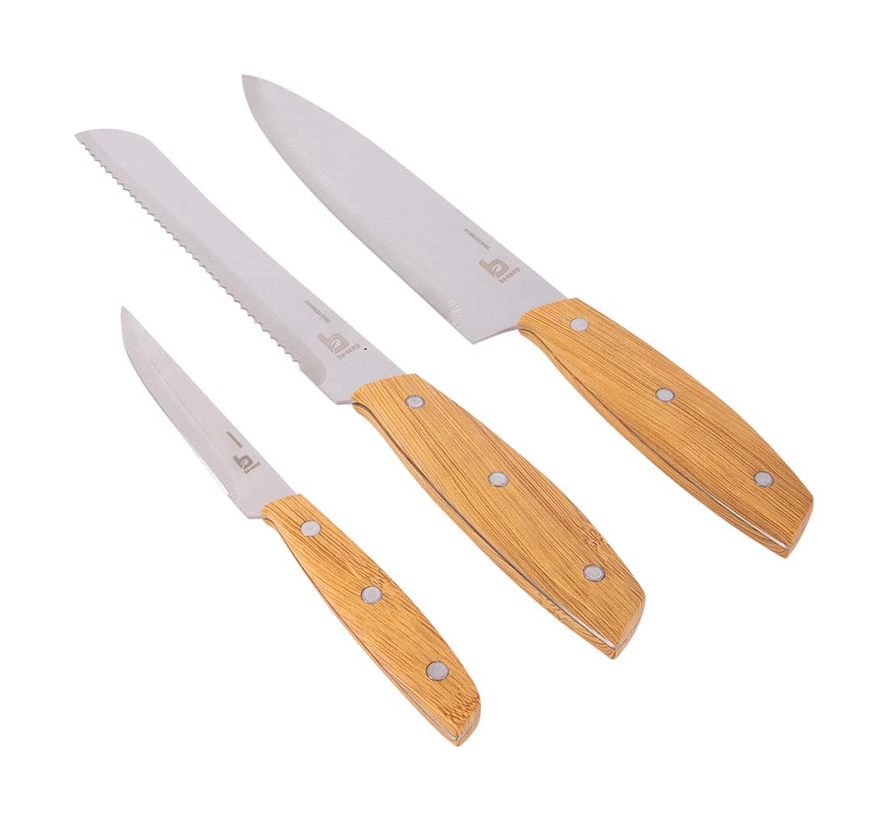 6102296 "A stylish 3-piece knife set from the Urban Outdoor collection. This set includes 1x chef's knife (25 cm), 1x bread knife (25 cm) and 1x paring knife (17 cm). Made of stainless steel with a plastic handle with bamboo look, which gives the set a long product life."
