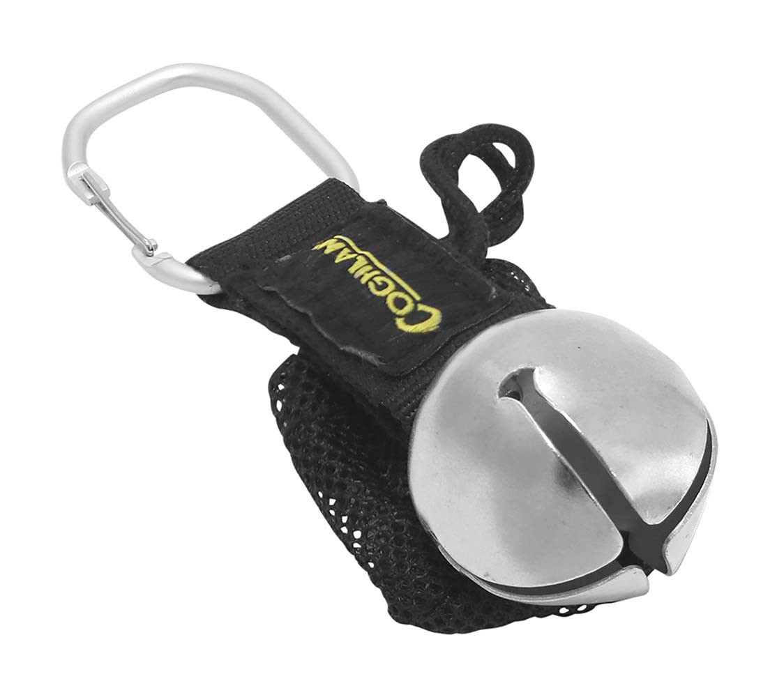 7692125 "A bear bell for warning wild animals. With carabiner, so that the bell can also be hung on a dog's chain, for example. The bag is equipped with a magnet so that the bell does not ring out of use."