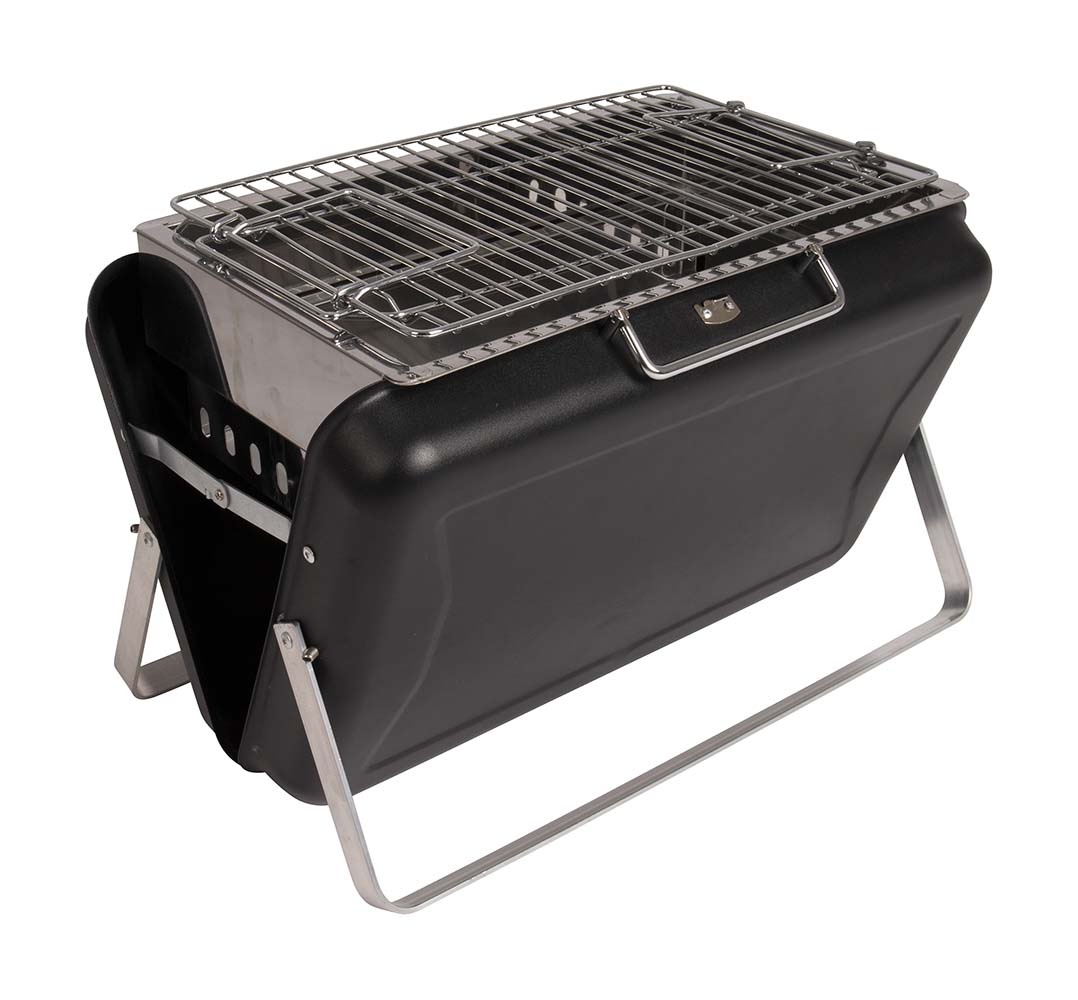 8108380 A very compact charcoal barbecue with an industrial look. As a case model very compact foldable (lxwxh: 9x40.5x26 cm) and very easy to carry with the handle. The barbecue part is made of stainless steel. In addition, the grid can be raised when there is too much heat. Equipped with ventilation holes on the sides. Ideal for vacations but also at home in the garden.